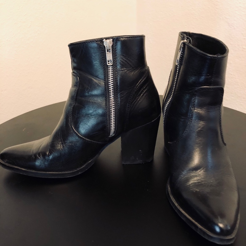 Steve Madden Black Leather Boots
